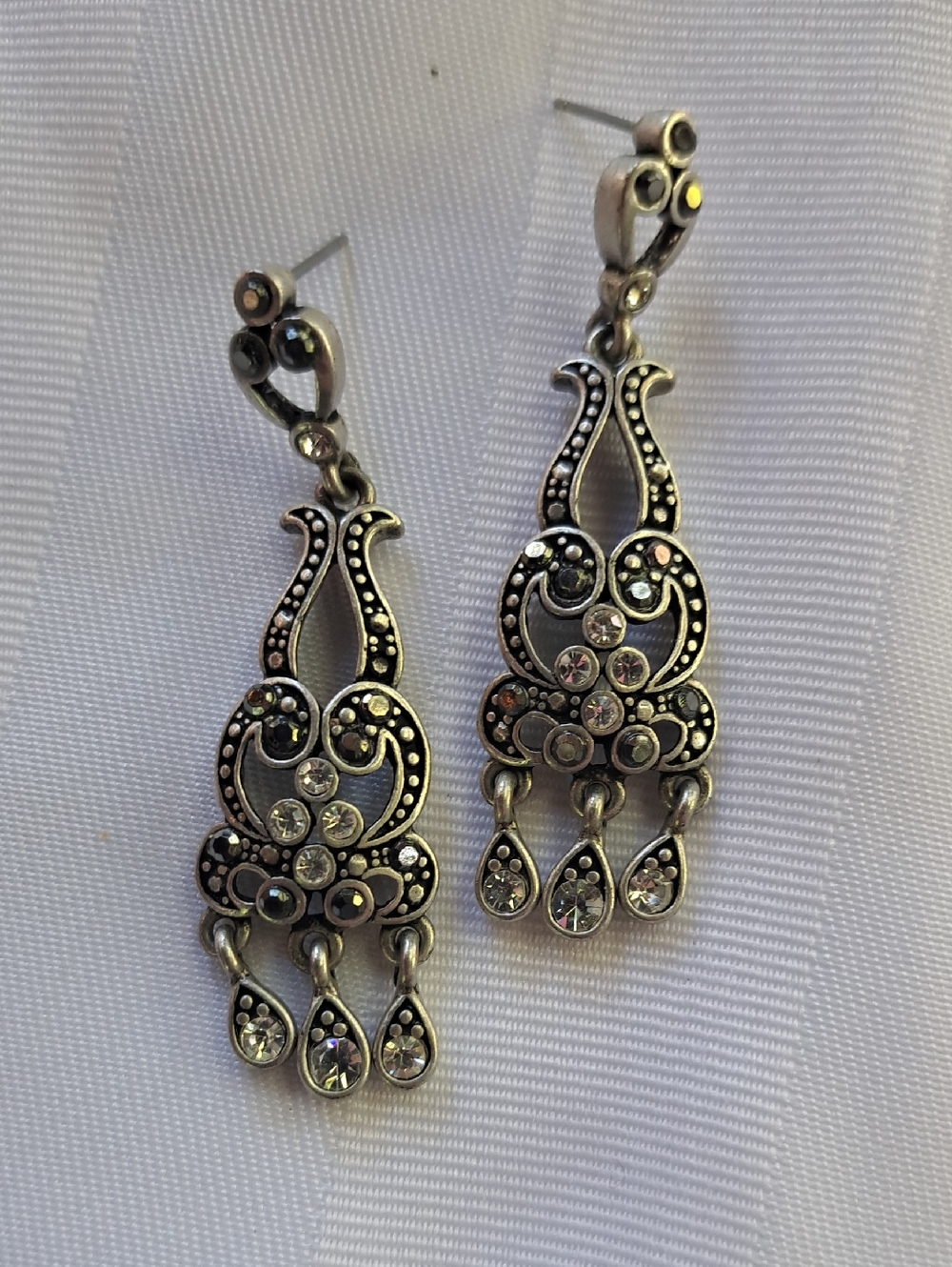 Vintage-Inspired Silver Tone Dangle Earrings with Clear Crystal Accents